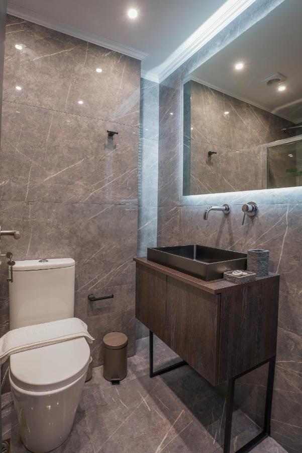 Noho Apartments @ Akadimias Атина Екстериор снимка